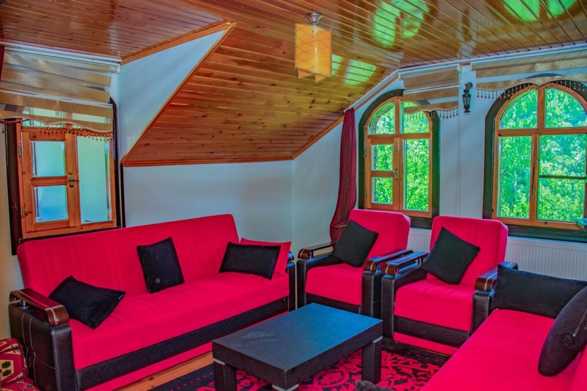 Abant Yeşil Vadi Koç Pansiyon Dereceören Quarto foto
