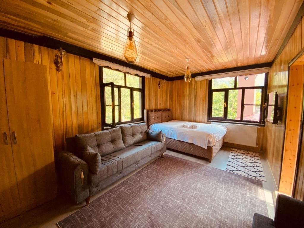 Abant Yeşil Vadi Koç Pansiyon Dereceören Quarto foto